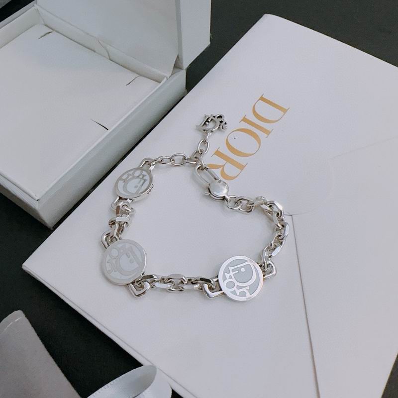 Dior Bracelet 06lyr325